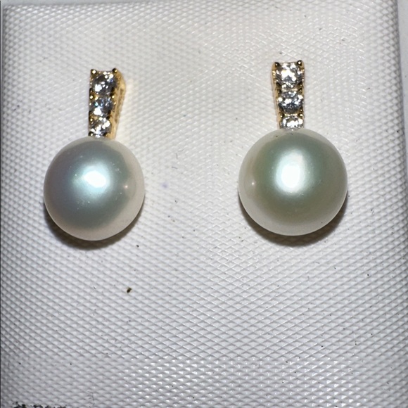 925/Gold Plated Cultured Freshwater Pearl & CZ Drop Stud Earrings - Picture 2 of 3